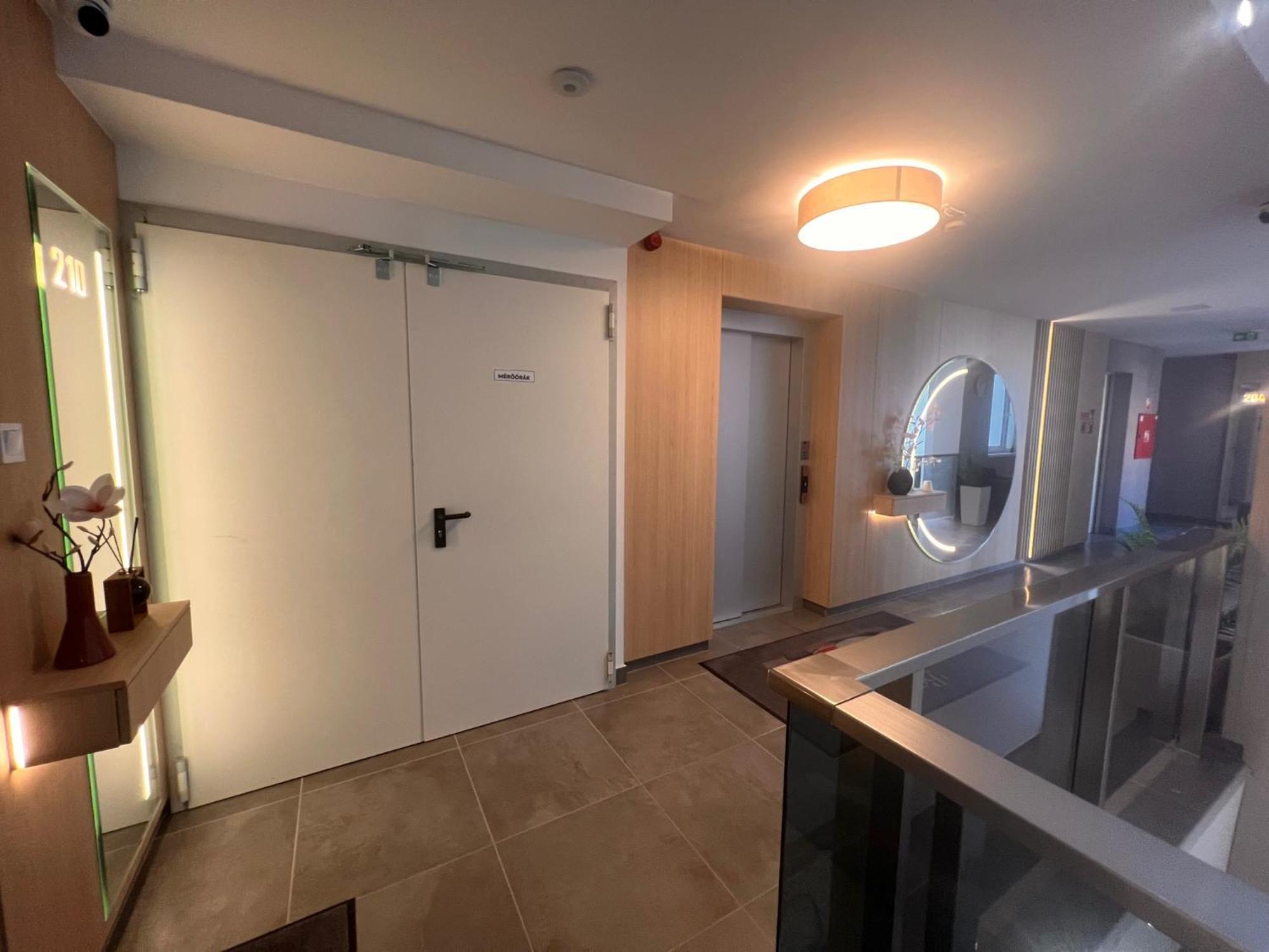 Karzo Property Lk 204 Будапеща Екстериор снимка