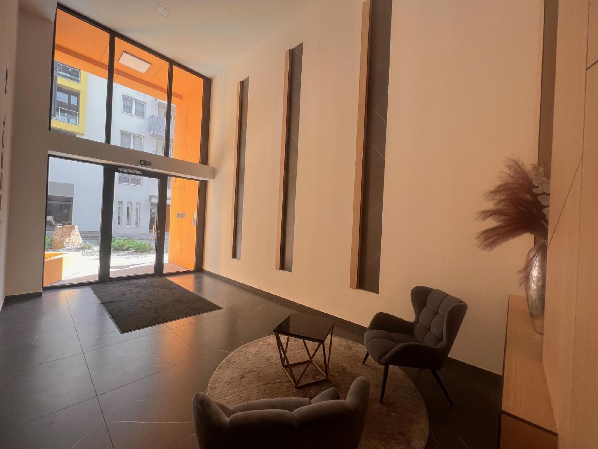 Karzo Property Lk 204 Будапеща Екстериор снимка