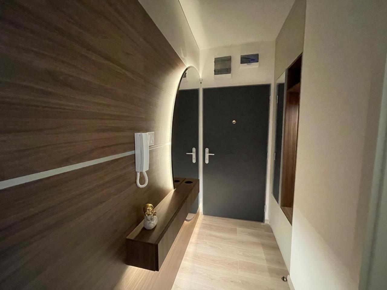 Karzo Property Lk 204 Будапеща Екстериор снимка