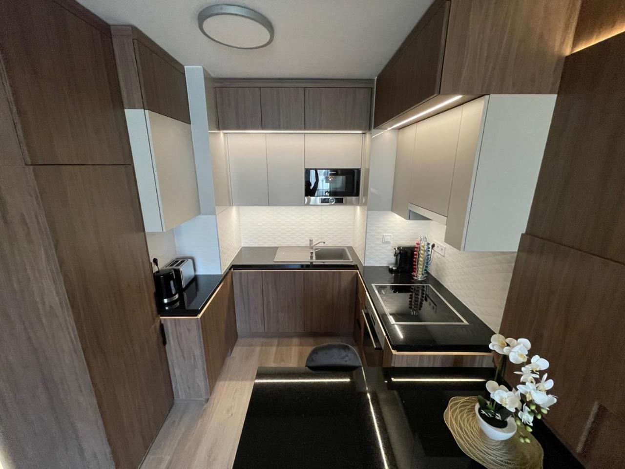 Karzo Property Lk 204 Будапеща Екстериор снимка
