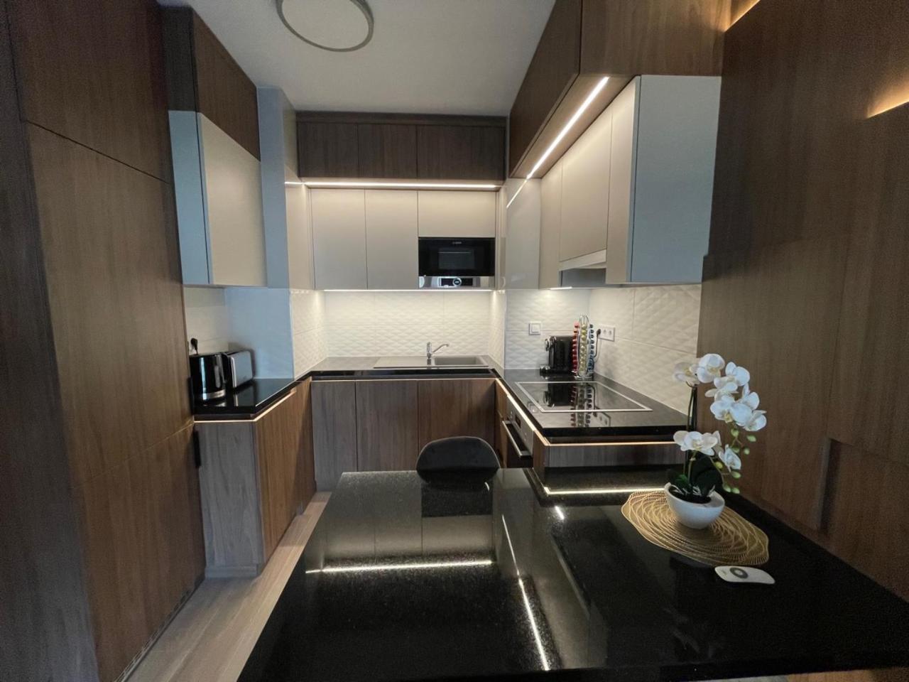 Karzo Property Lk 204 Будапеща Екстериор снимка
