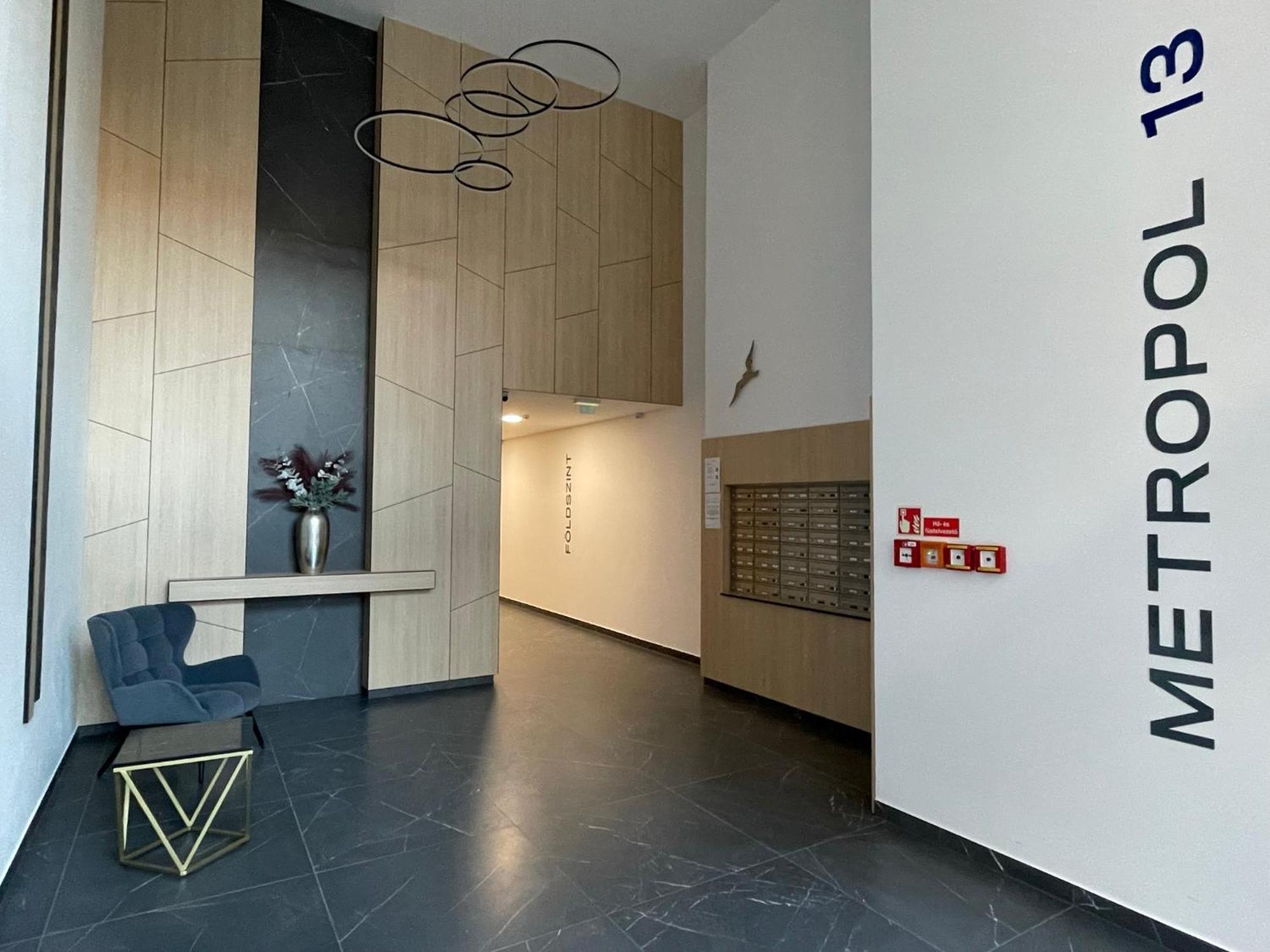 Karzo Property Lk 204 Будапеща Екстериор снимка